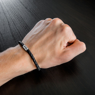 Браслет из плетеной кожи с серебряными вставками покрытыми родием