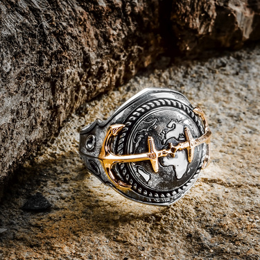 Серебряный перстень с с золотой накладкой 