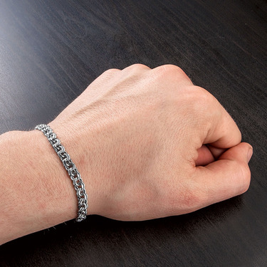 Серебряный мужской браслет, плетение Бисмарк с огранкой, ширина 5,5 мм