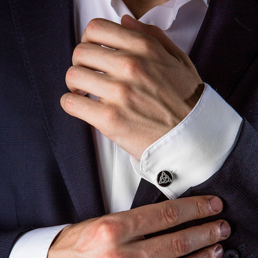 Серебряные запонки Триглав, родий, черная эмаль