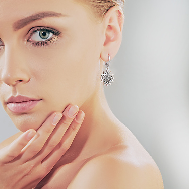 Серебряные длинные двусторонние серьги с подвесками 