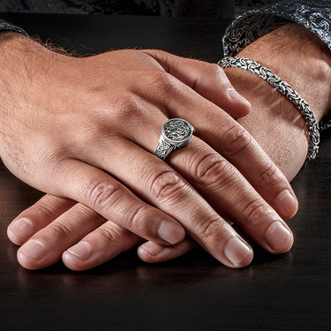 Серебряный мужской перстень Конь / Лошадь, с чернением, серия Этника