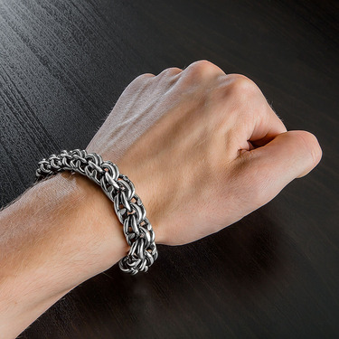 Серебряный мужской браслет, Бисмарк с чернением, замок коробка, ширина 1,4 см