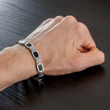 Серебряный браслет, полужесткое плетение, вставка фианит, ширина 1 см