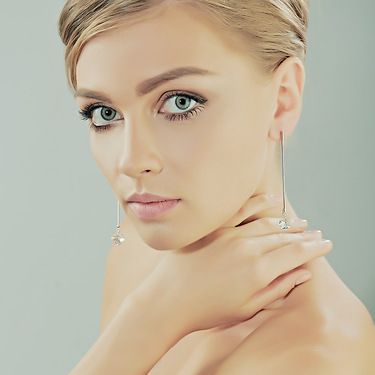 Серебряные серьги с кристаллами Сваровски 