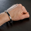 Браслет на руку,Серебро,Натуральный камень,с вставкой Оникс натуральный Черная цвета,с замком Коробочка,РОССИЯ