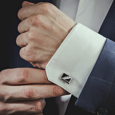 Серебряные запонки с фианитами и ониксом, покрытие родием