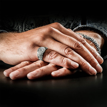 Серебряный мужской перстень с чернением серия Этника