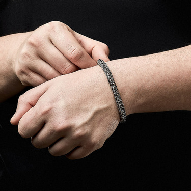 Серебряный мужской браслет, плетение Питон, ширина 7,5 мм, чернение