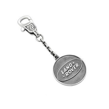 Серебряный двусторонний брелок автомобилиста Land Rover с чернением
