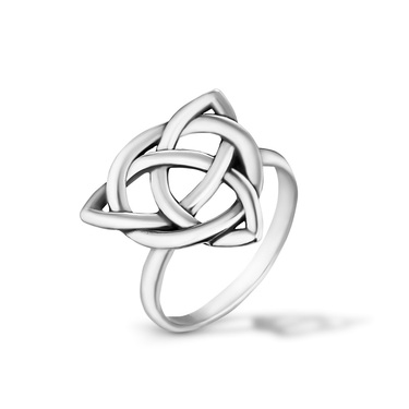 Серебряное женское кольцо 