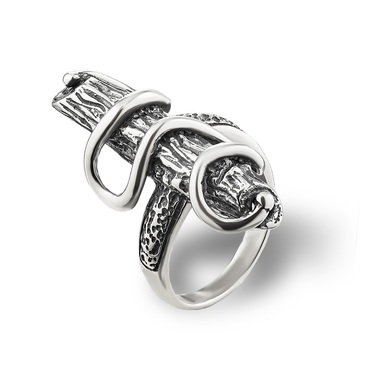 Крупное серебряное женское кольцо 