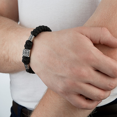 Браслет из паракорда с серебряной вставкой Звезда Руси с чернением, шириной 1,2 см