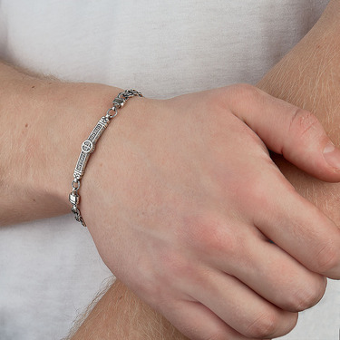 Серебряный браслет со вставкой 