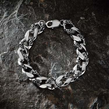 Серебряный мужской браслет, плетение Панцирь с черепами, ширина 1,35 см