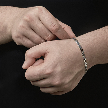 Серебряный мужской браслет, плетение Плоский Бисмарк, ширина 5,4 мм, родий