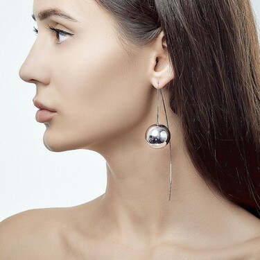 Серебряные длинные серьги с дугой Геометрия / Шары, родий