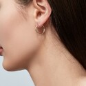 Серебряные классические гладкие серьги Кольца / Конго / Круглые, диаметр 1,6 см, позолота Серьги,Серебро,с вставкой Без вставок,с замком Кольцо,Конго,РОССИЯ