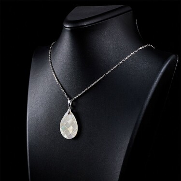 Подвеска с перламутром в форме капли, мозаика