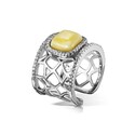 Серебряное кольцо  Кольцо,Серебро,с вставкой Янтарь Белая,Желтый цвета,ГОНКОНГ