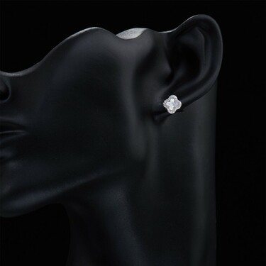 Серебряные серьги-пусеты 