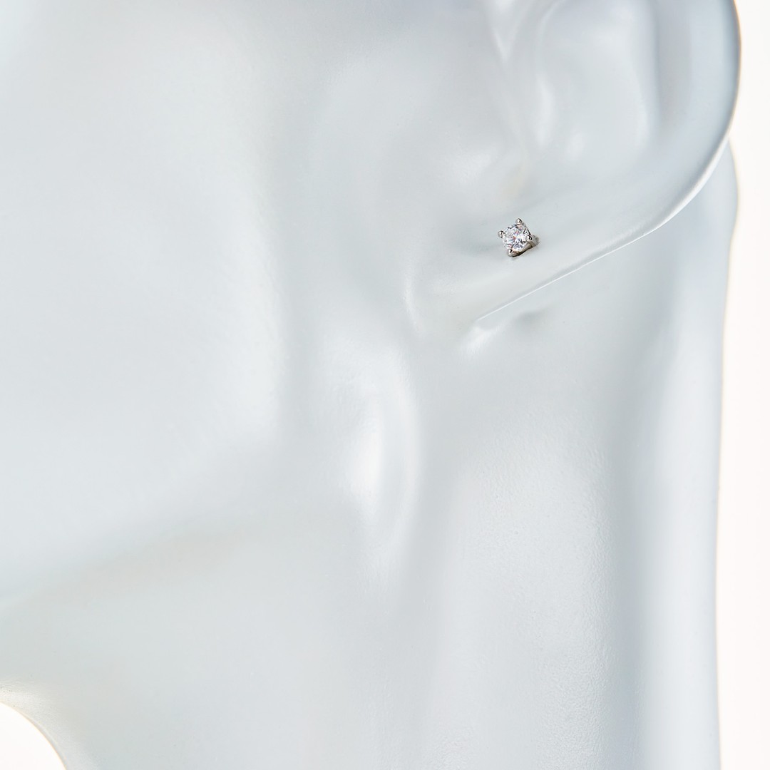 Серебряные серьги / Пусеты / Гвоздики с белыми кубическими цирконами, в родии Серьги,Серьги Пусеты,Серьги Гвоздики,Серебро,с вставкой Цирконий кубический Белая цвета,с замком Пусет,Винтовой,Штыревой,Штифтовой,ГОНКОНГ