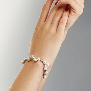 Серебряный женский браслет с жемчугом и цирконами, родий