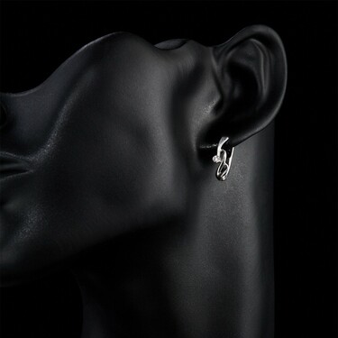 Серебряные серьги с фианитом, родий