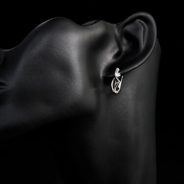 Серебряные серьги с фианитом, родий