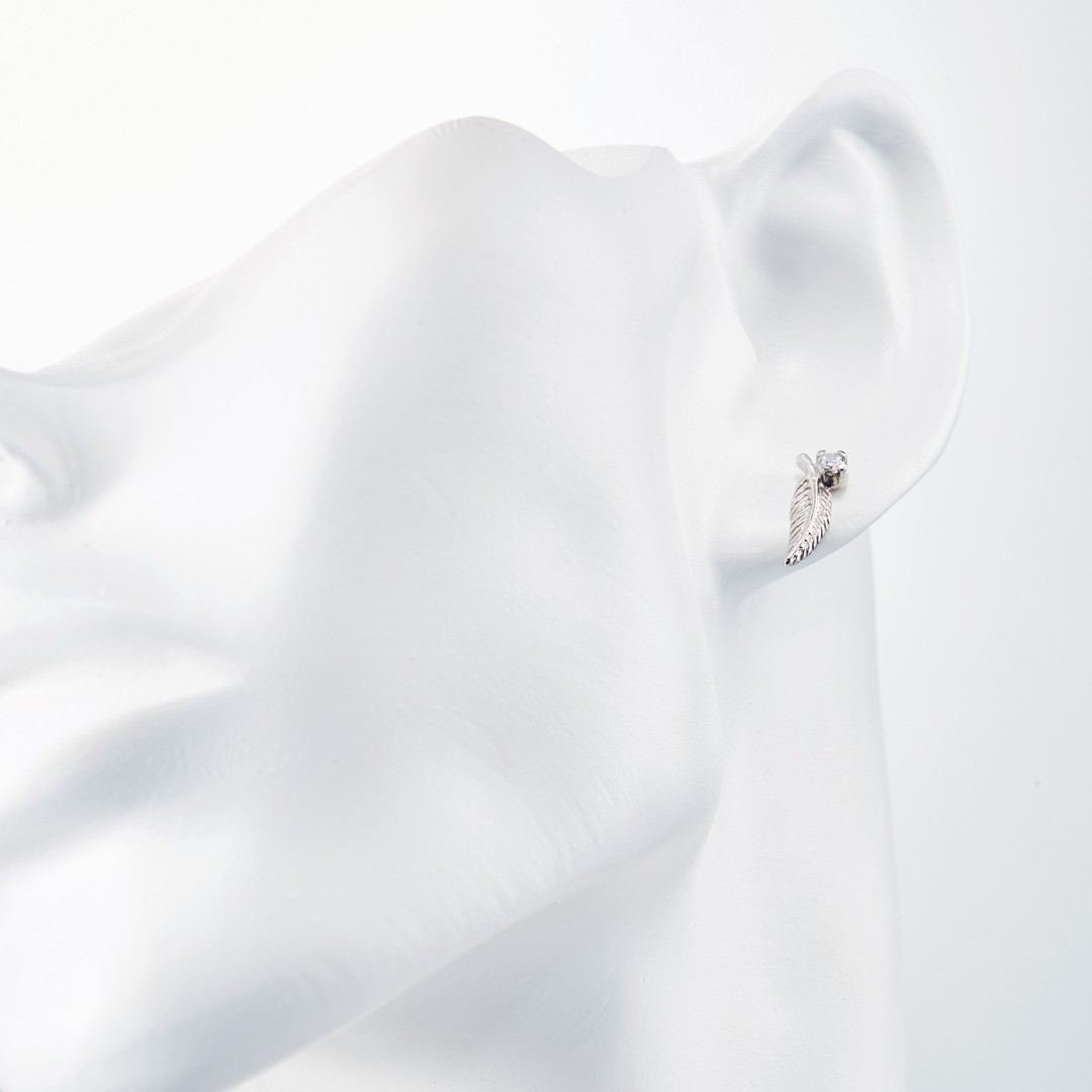 Серебряные серьги / Пусеты / Гвоздики  Серьги,Серьги Пусеты,Серьги Гвоздики,Серебро,с вставкой Фианит,с замком Пусет,Винтовой,Штыревой,Штифтовой,РОССИЯ