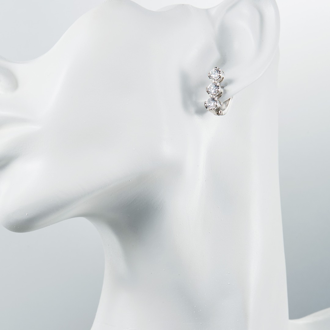 Серебряные серьги с фианитами, родий Серьги,Серебро,с вставкой Фианит,с замком Английский,РОССИЯ