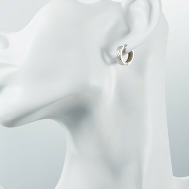 Серебряные серьги Кольца / Конго / Круглые / Хаггисы с алмазной гранью, платинирование, 14 мм