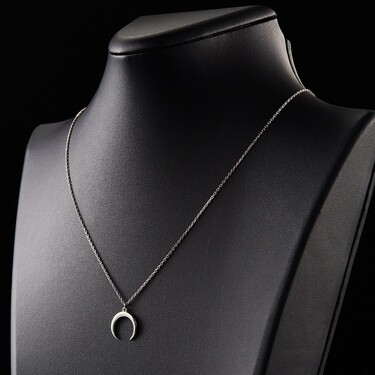 Серебряное женское утонченное колье 