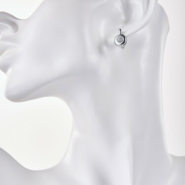 Серебряные серьги со стеклом с проекцией внутри, родий