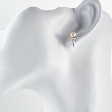 Серебряные серьги / Пусеты / Гвоздики с бежевым жемчугом, родий