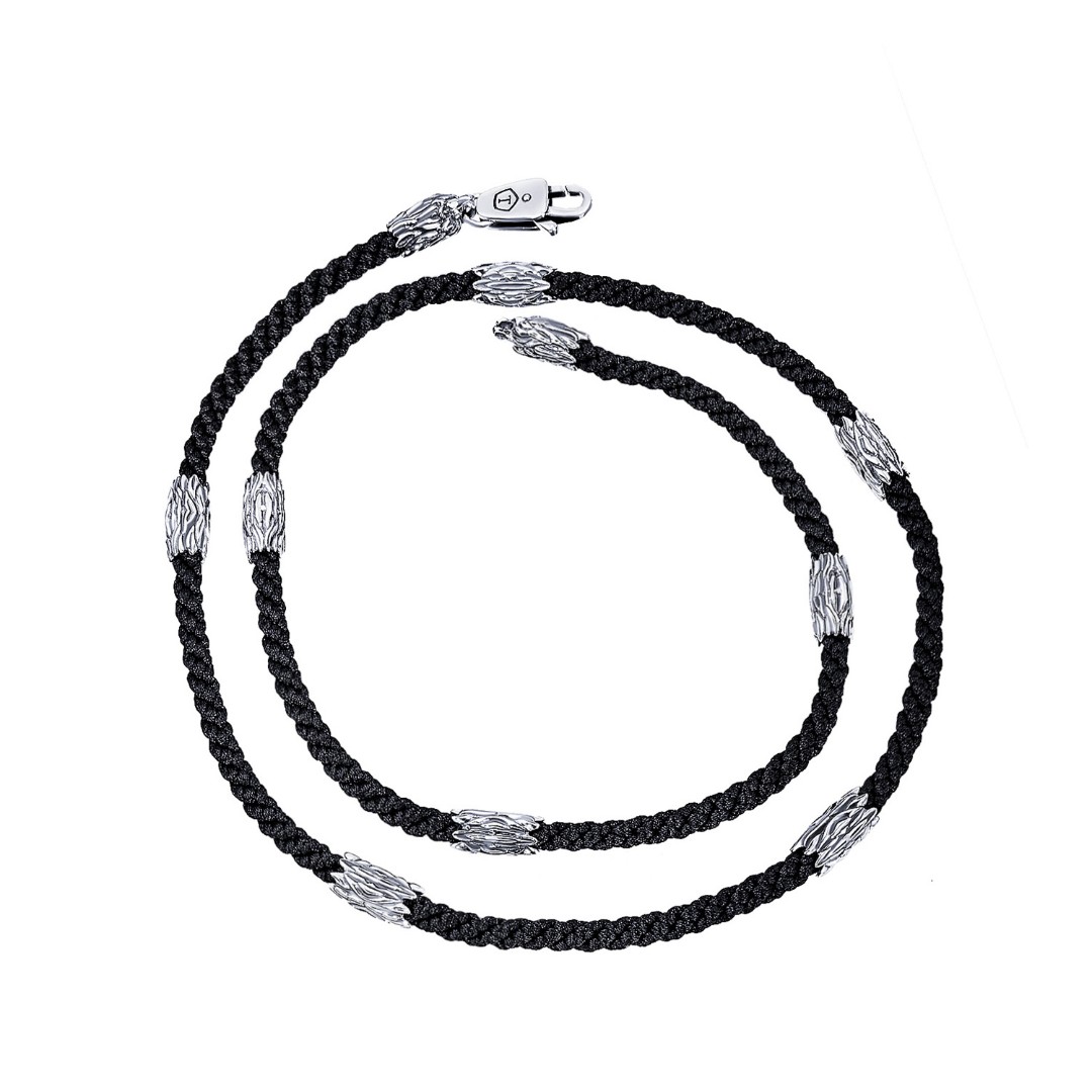 Ювелирный шнурок Гайтан черный, Текстиль 4 мм с серебряными вставками Шнурок,Гайтана,Серебро,Текстиль,с вставкой Серебряная вставка Серебряный цвета,с замком Карабинный,РОССИЯ