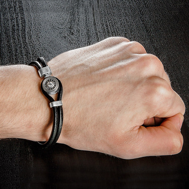 Кожаный браслет с серебряной вставкой World of Tanks с белым фианитом