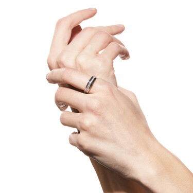 Серебряное кольцо Дорожки с белыми фианитами, родий