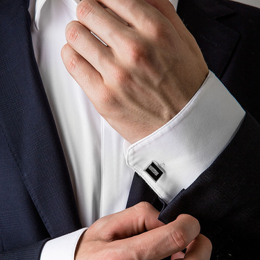 Серебряные запонки с фианитами, родий, черная эмаль