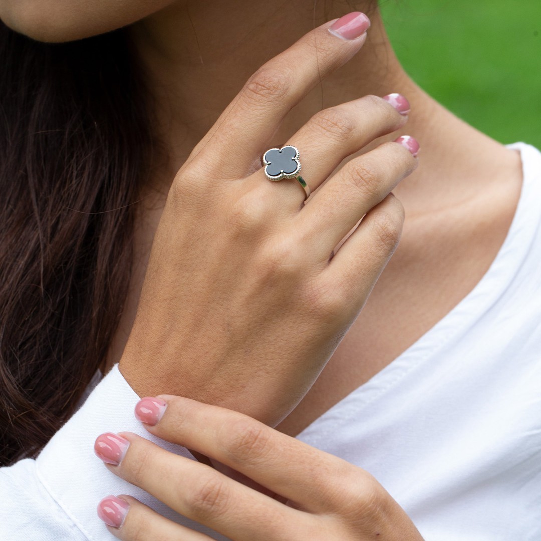 Кольцо,Серебро,с вставкой Оникс натуральный Черная цвета,РОССИЯ