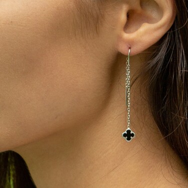 Серебряные серьги Клевер / Четырехлистник с Натуральным черным Ониксом 6мм, протяжка, платирование