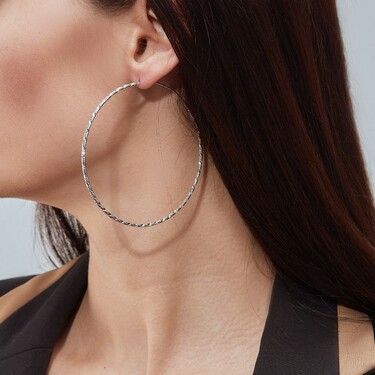 Серебряные фантазийные серьги Кольца / Конго / Круглые с алмазной гранью, диаметр 7 см, родирование