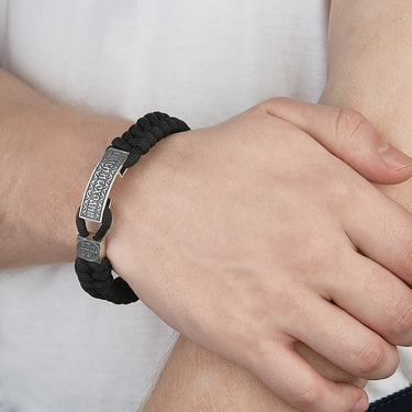 Браслет из паракорда с серебряной вставкой 