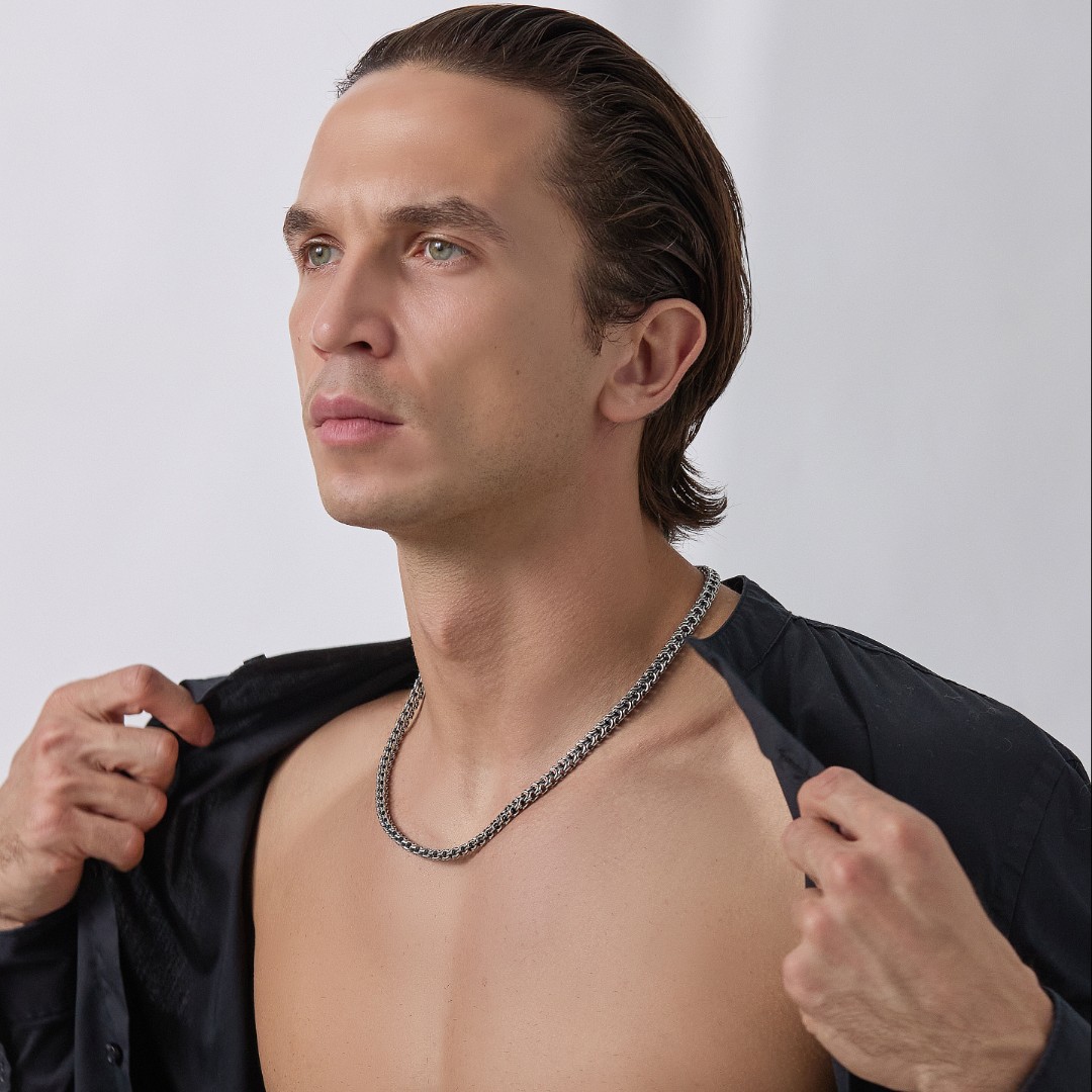 Цепочка на шею,Серебро,с замком Карабинный,РОССИЯ