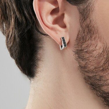 Серебряная мужская серьга, вставка агат черный, чернение