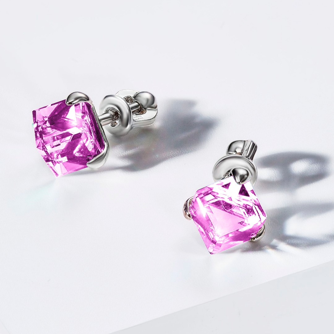 Серьги Пусеты,Серебро,с вставкой Кристалл Сваровски Розовый цвета,с замком Винтовой,РОССИЯ