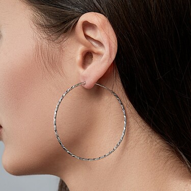 Серебряные фантазийные серьги Кольца / Конго / Круглые с алмазной гранью, диаметр 5,5см, родирование