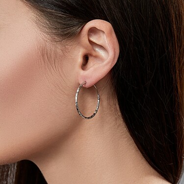 Серебряные фантазийные серьги Кольца / Конго / Круглые с алмазной гранью, диаметр 2.8см, родирование