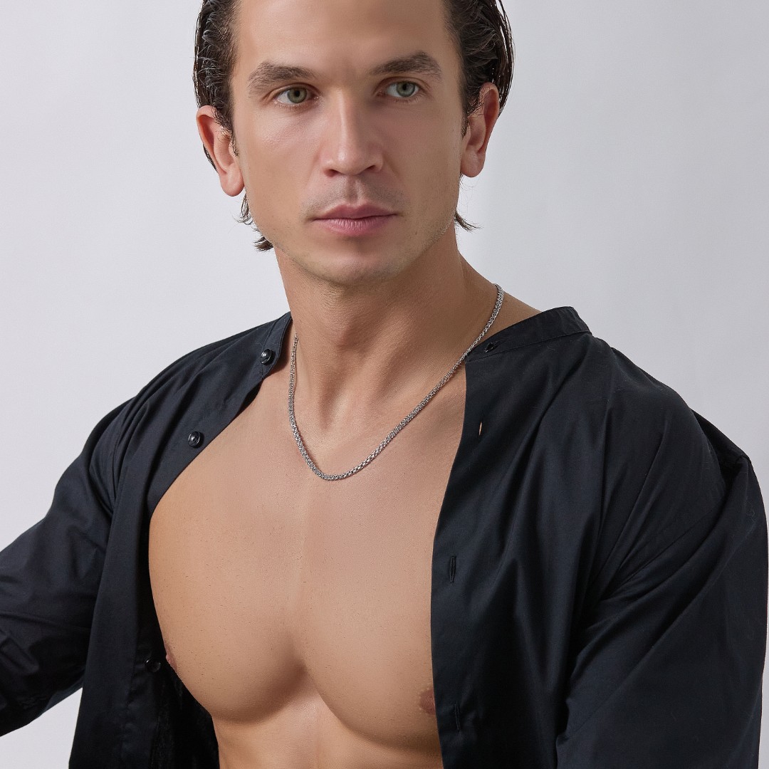 Серебряная цепочка, плетение Круглый Бисмарк с алмазной гранью, родирование, ~15 гр, ширина 3,5 мм Цепочка на шею,Серебро,с вставкой Без вставок,с замком Карабинный,РОССИЯ